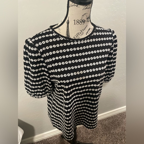 Ann Taylor Top - Picture 2 of 7